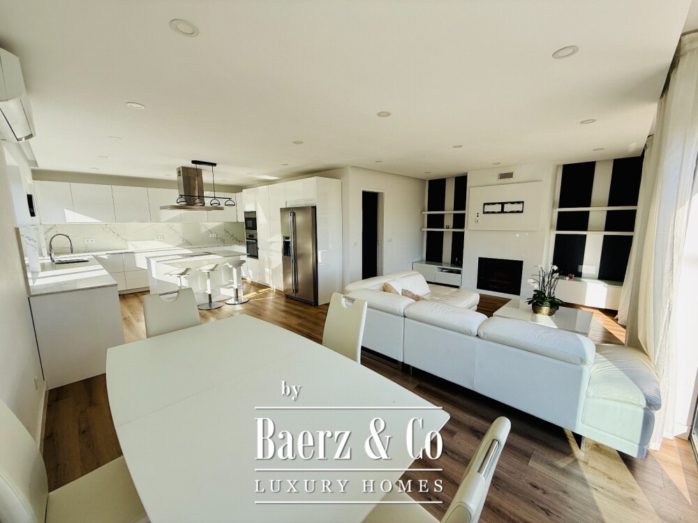 4 bedroom house with heated swiming pool garden and garage in Sintra image