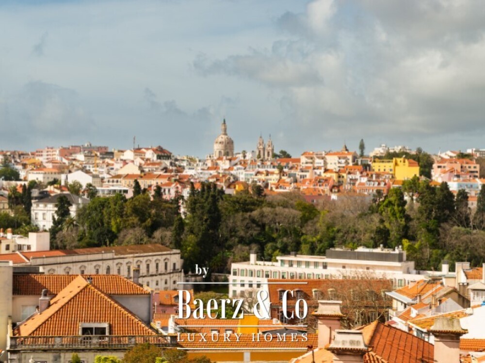 Discover this exceptional two-bedroom apartment in Príncipe Real, offering truly breathtaking views. image