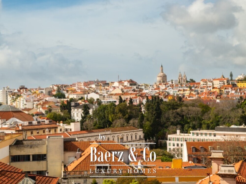 Discover this exceptional two-bedroom apartment in Príncipe Real, offering truly breathtaking views. image