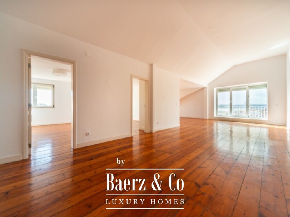 Discover this exceptional two-bedroom apartment in Príncipe Real, offering truly breathtaking views. image