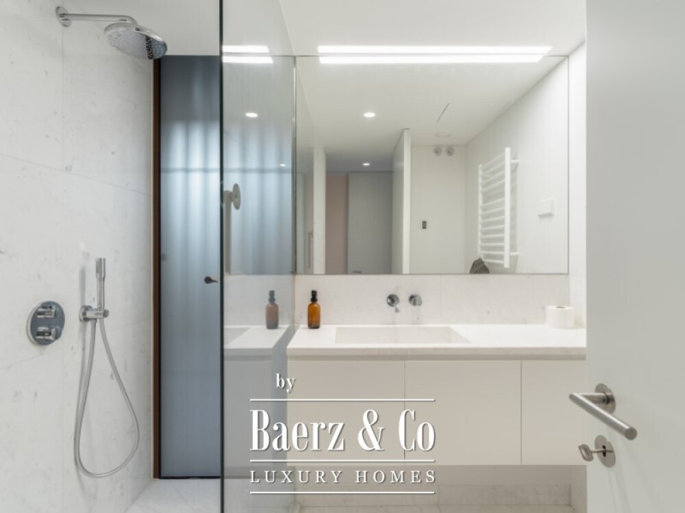 Luxurious Apartment with 3 Ensuite Bedrooms - Garden and Swimming Pool - Privileged Location - Sea View - Walking Distance from the beach - Gated community with 24/7 Security. image