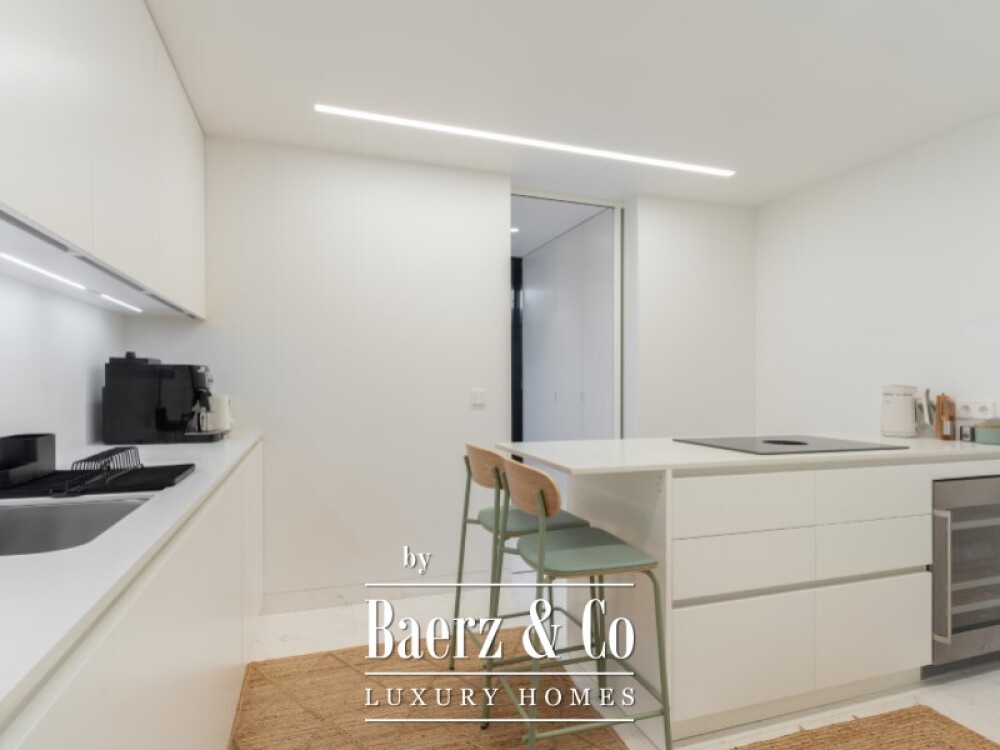 Luxurious Apartment with 3 Ensuite Bedrooms - Garden and Swimming Pool - Privileged Location - Sea View - Walking Distance from the beach - Gated community with 24/7 Security. image
