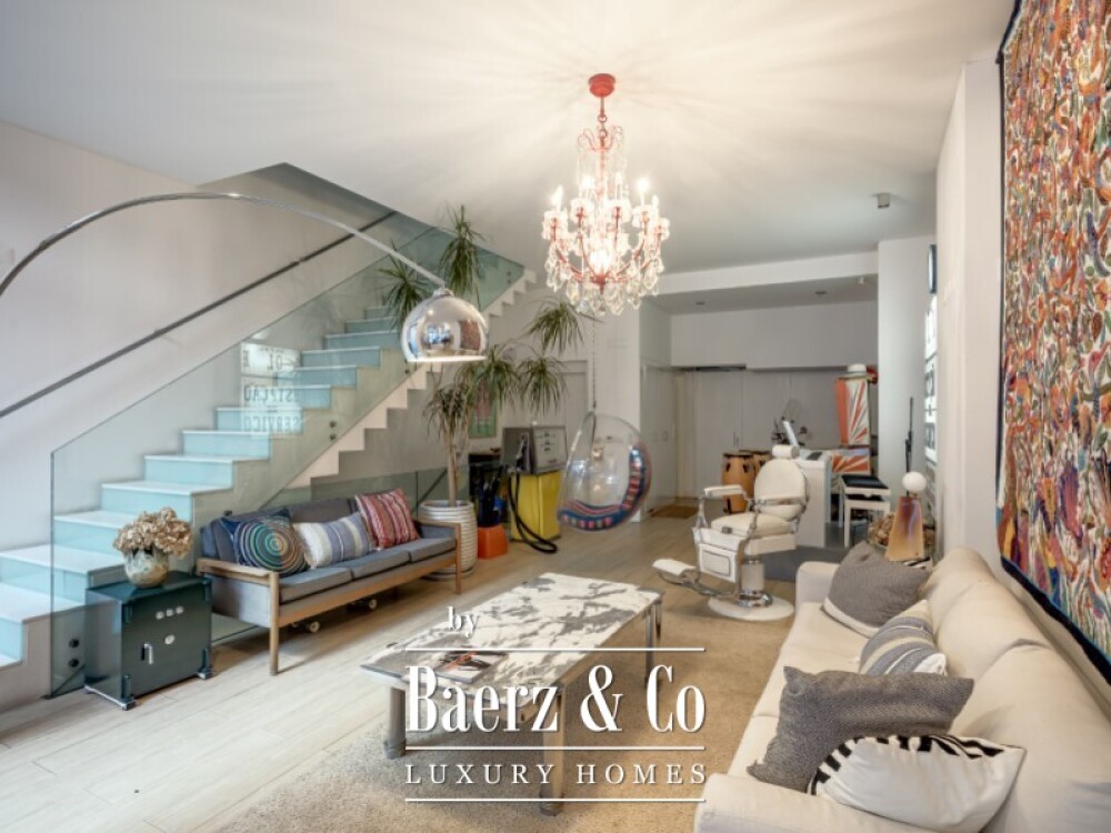 House 4 Bedrooms + 3 Sale Lisboa image