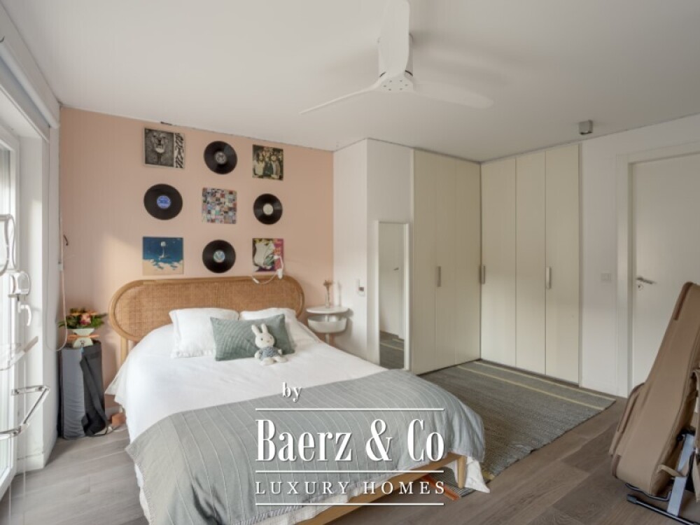 House 4 Bedrooms + 3 Sale Lisboa image