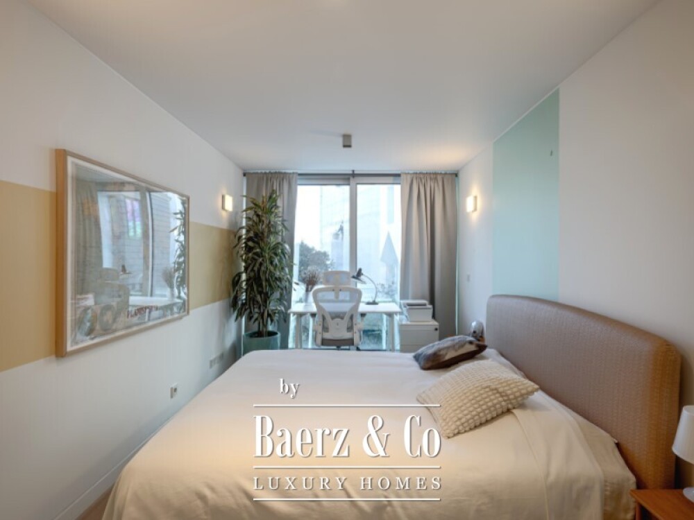 House 4 Bedrooms + 3 Sale Lisboa image