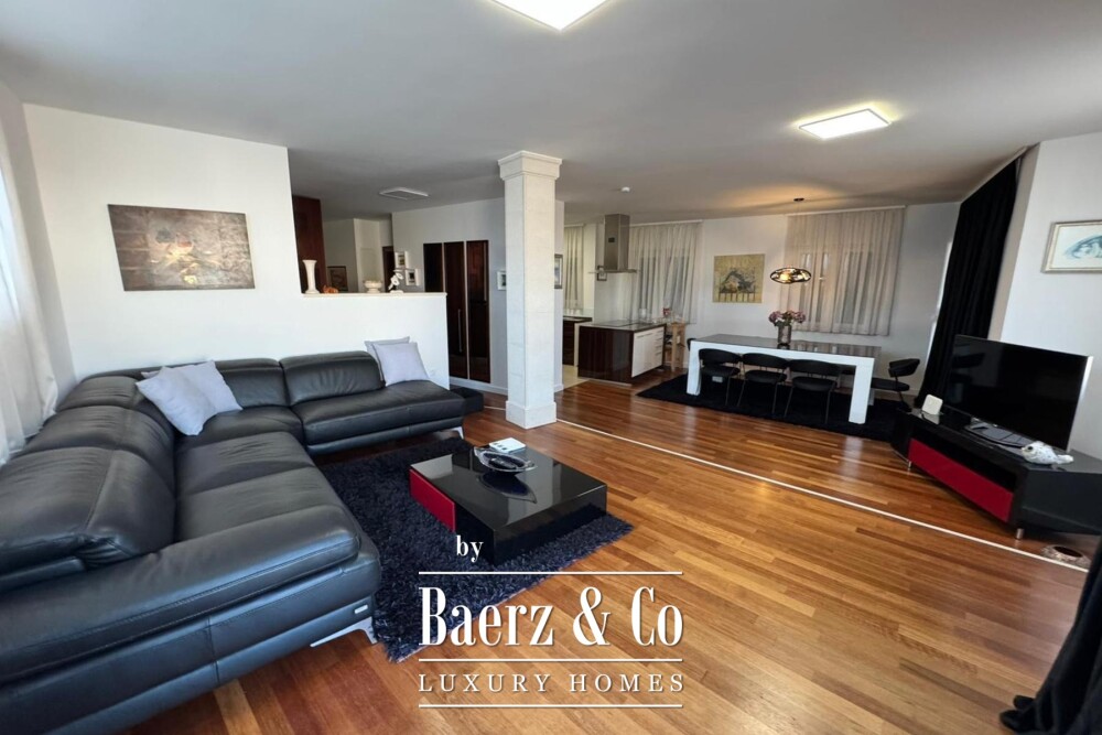 Brač, Bol, luxury penthouse in the town centre and building plot with building permit image