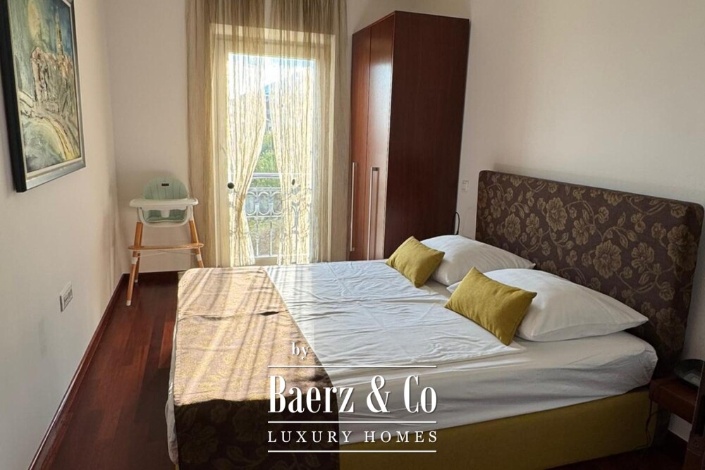 Brač, Bol, luxury penthouse in the town centre and building plot with building permit image