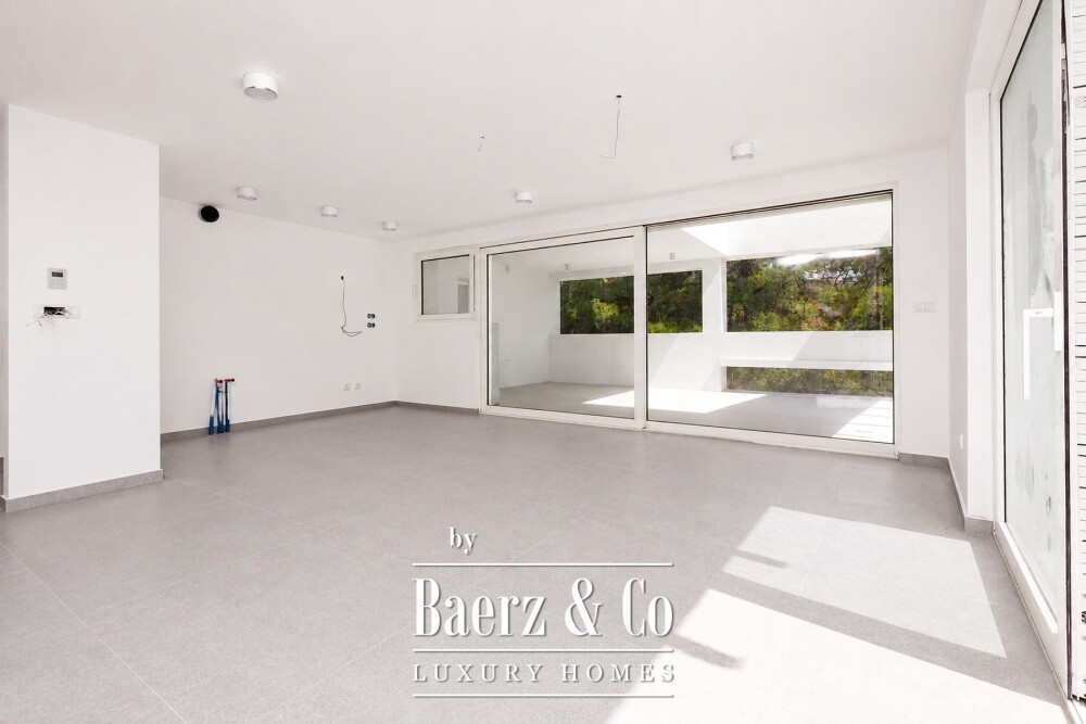 Opatija Privé, exclusive four-room apartment 139 m², swimming pool, gym image