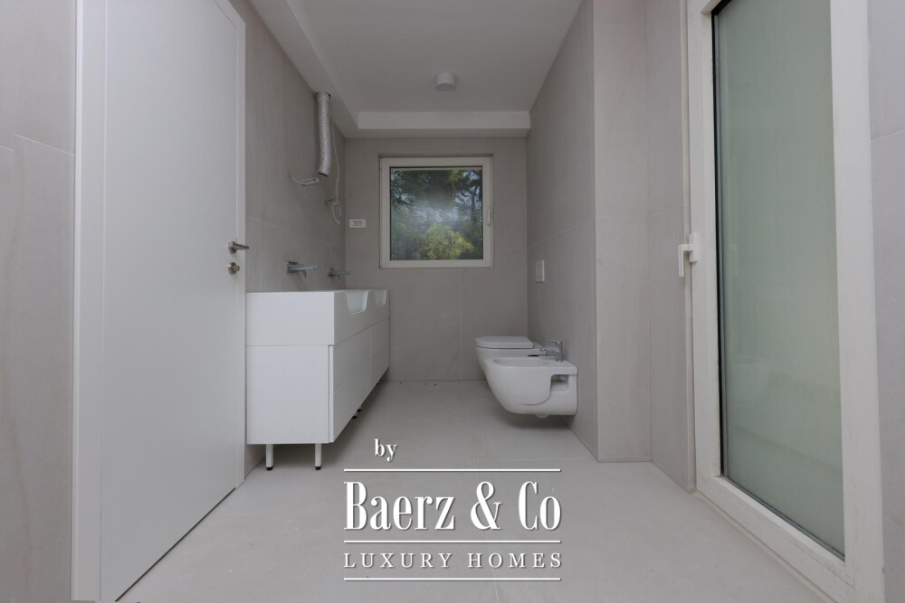 Opatija Privé, exclusive four-room apartment 139 m², swimming pool, gym image