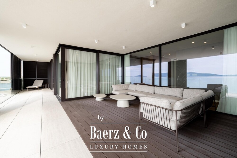 Brodarica, exclusive villa first row to the sea image