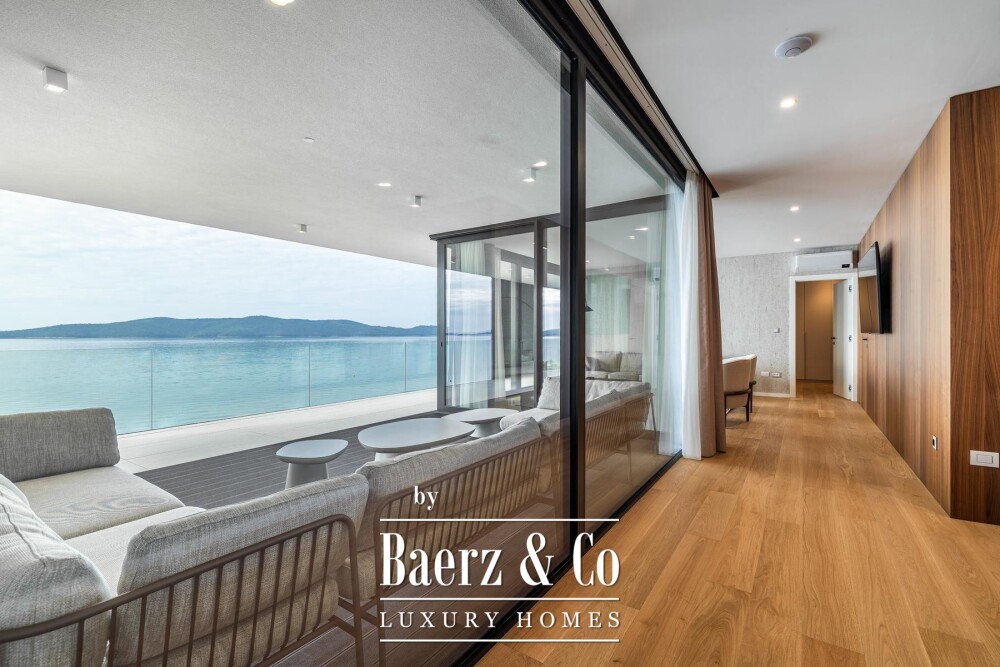Brodarica, exclusive villa first row to the sea image