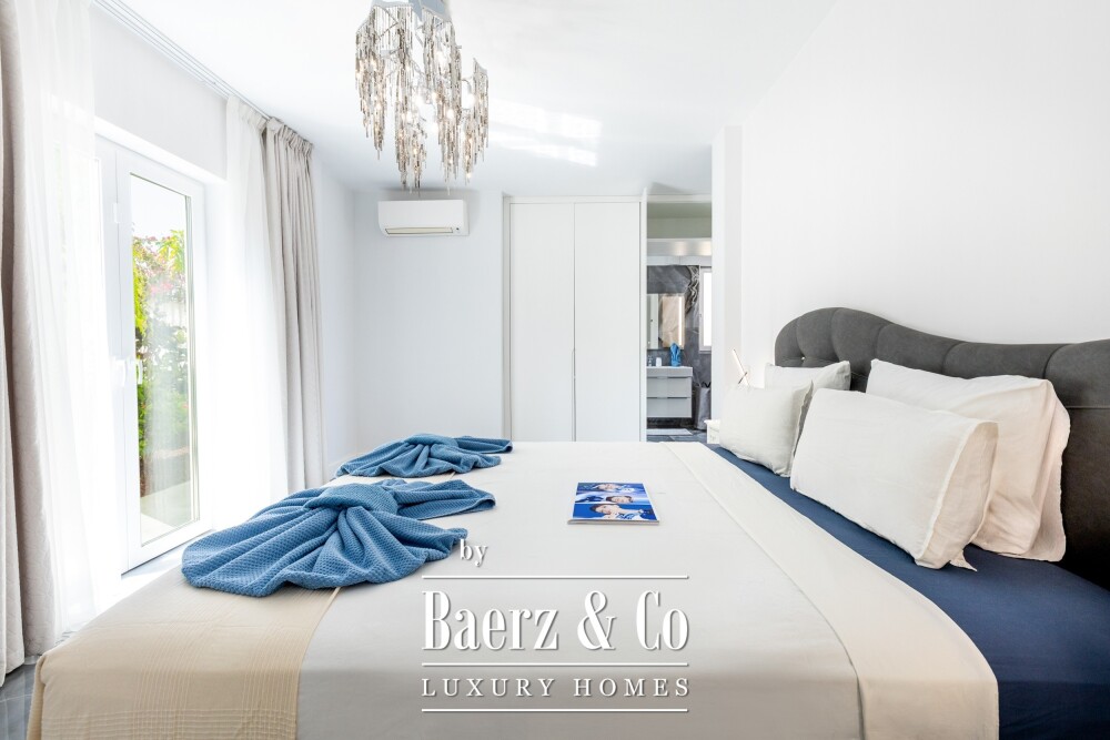 Refurbished villa with a separate annexe on Tenerife image