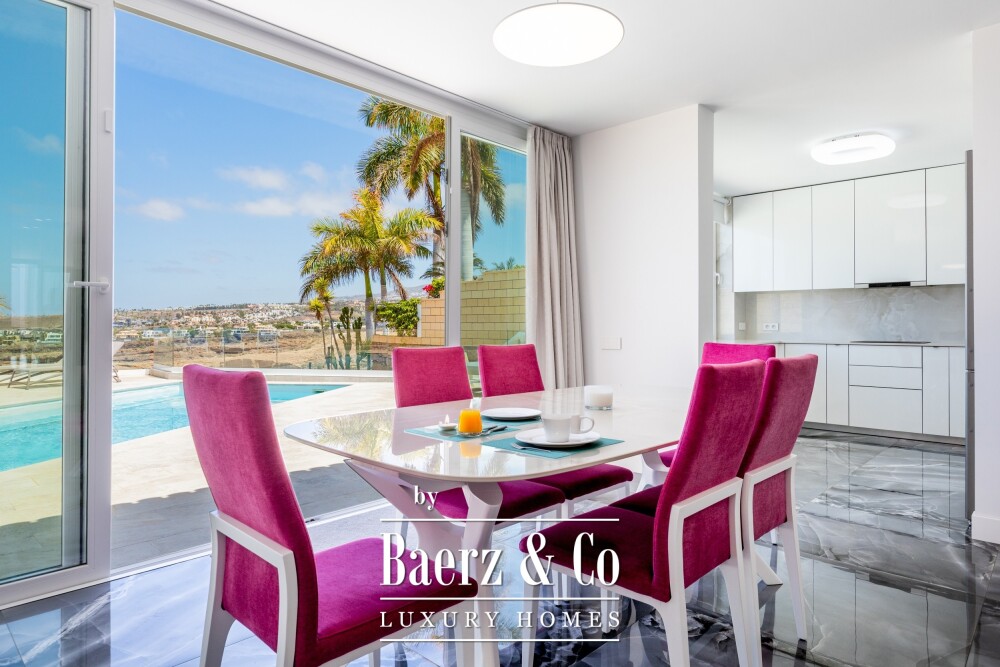 Refurbished villa with a separate annexe on Tenerife image