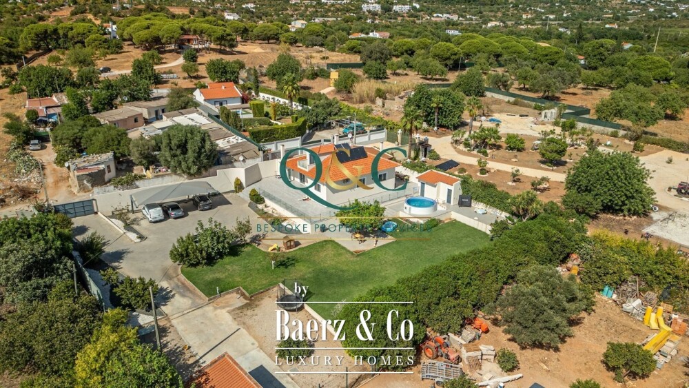Beautiful luxury home in Santa Bárbara de Nexe, Santa Bárbara de Nexe image