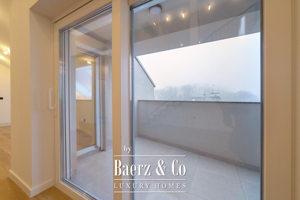 Zagreb, Srebrnjak, modern five-room penthouse 194 m² with gallery and garage image
