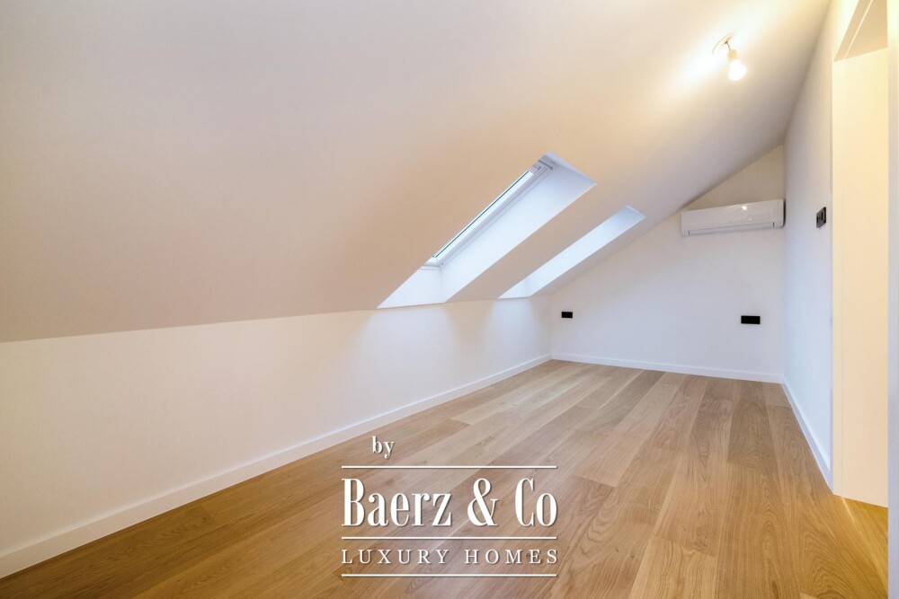 Zagreb, Srebrnjak, modern five-room penthouse 194 m² with gallery and garage image