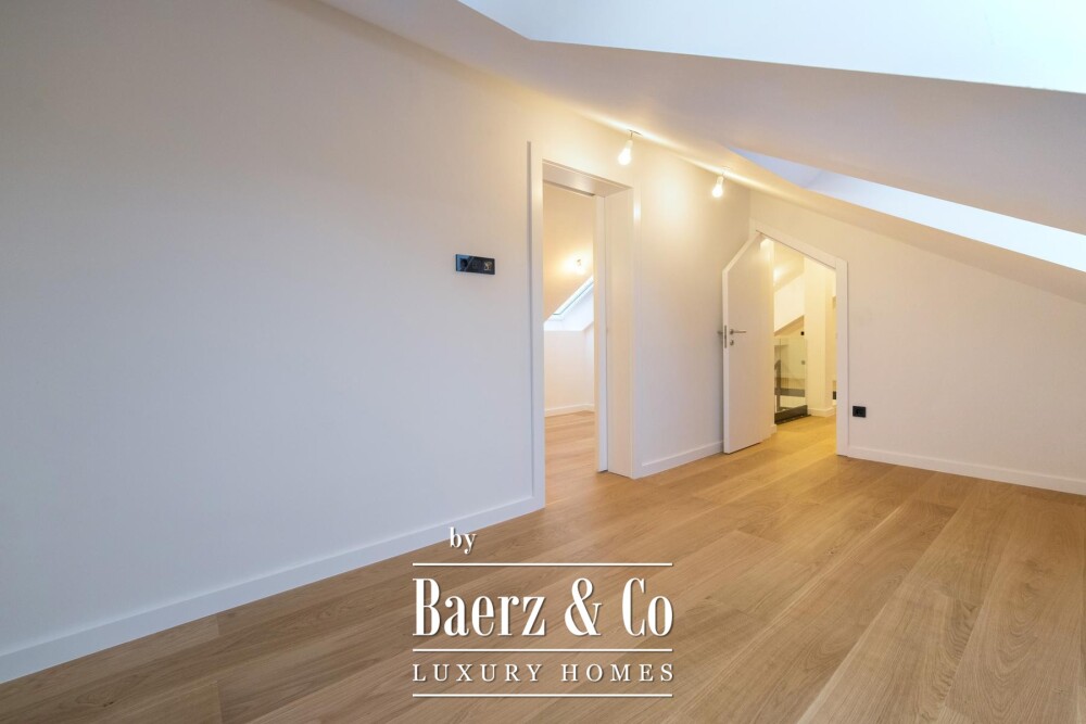 Zagreb, Srebrnjak, modern five-room penthouse 194 m² with gallery and garage image
