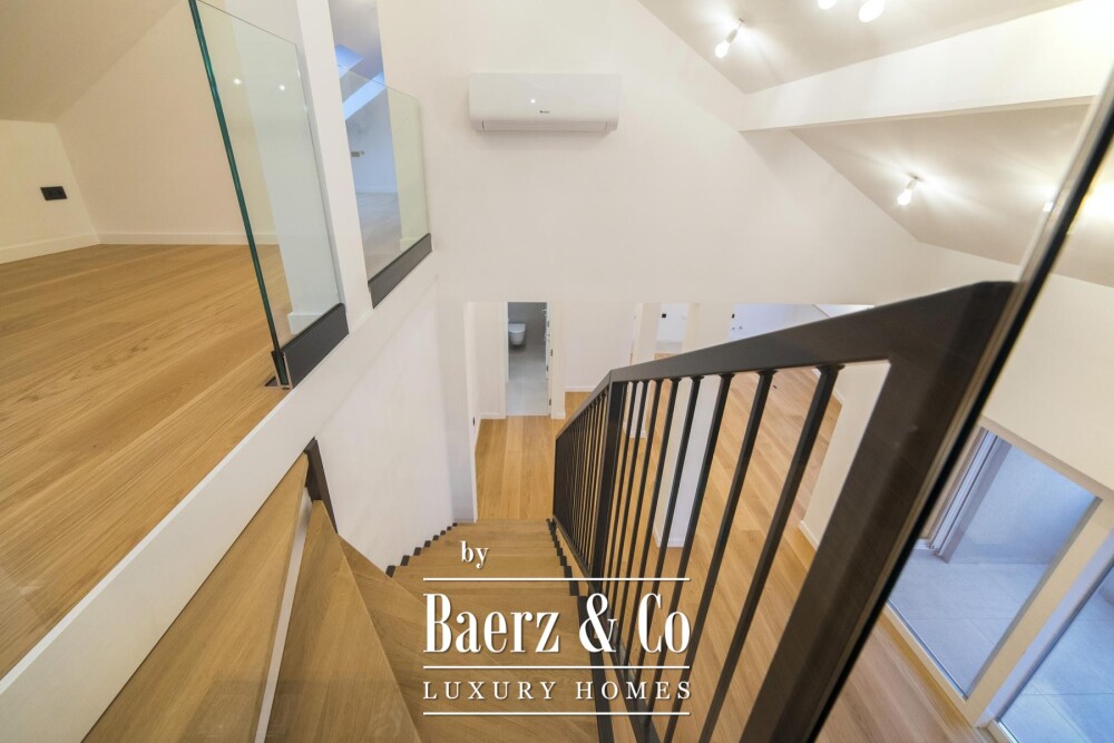 Zagreb, Srebrnjak, modern five-room penthouse 194 m² with gallery and garage image