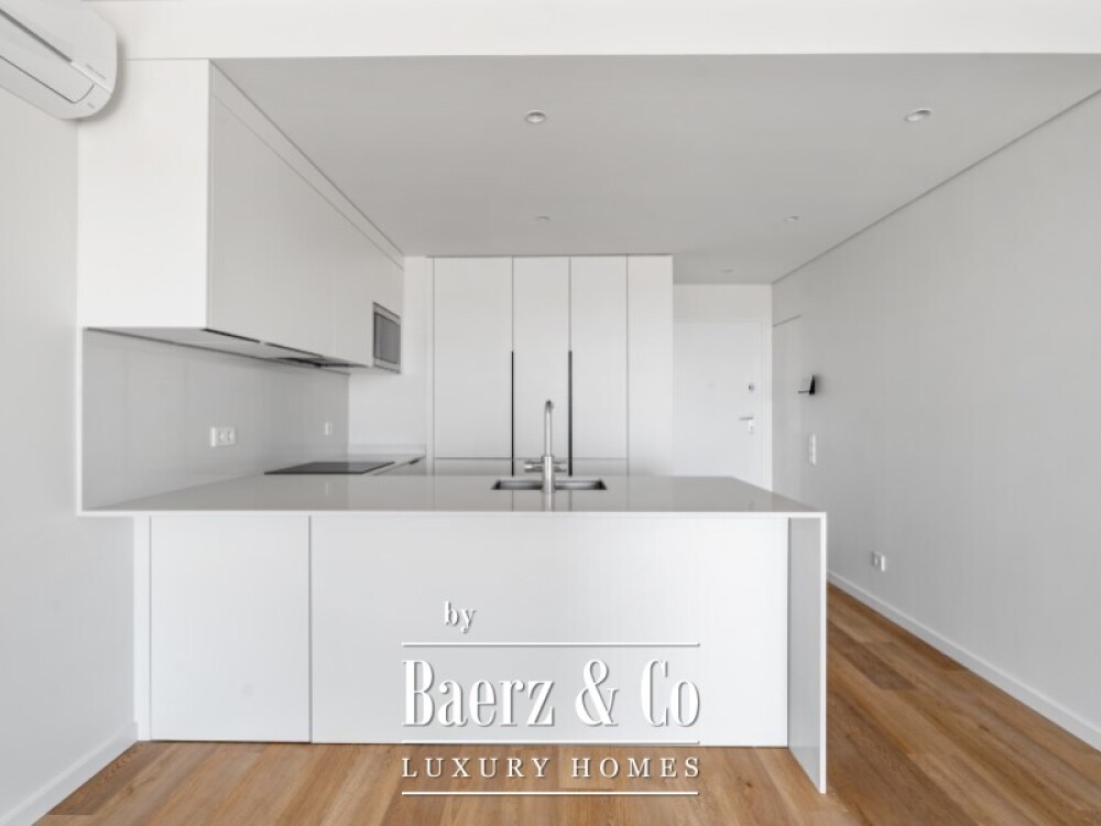 Prestigious 3 Bedroom Apartment with River View, in Miraflores image