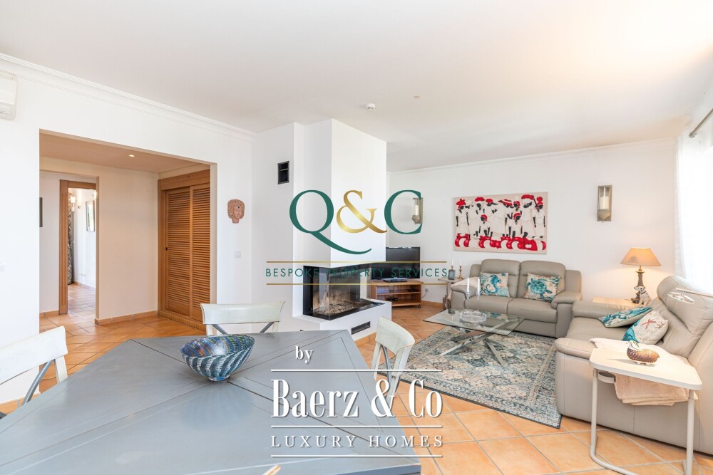 Beautiful luxury home in Quarteira, Vila Sol image