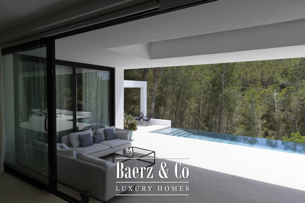 Beautiful villa next so Santa Gertrudis image