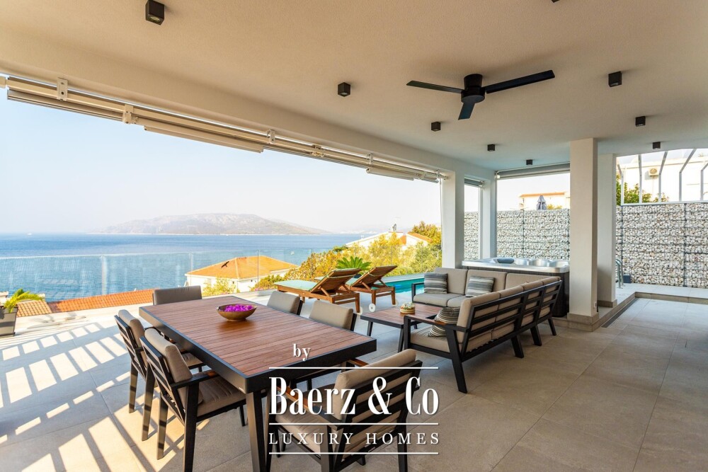 Okrug Donji, unique villa with panoramic sea view image