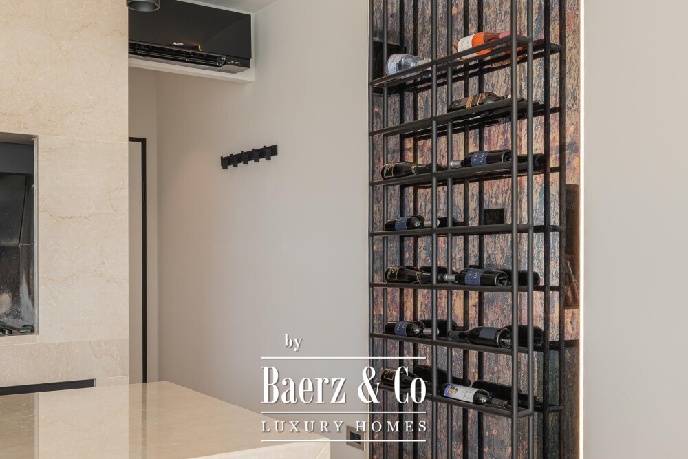 Okrug Gornji, two luxury residential units near the beach image