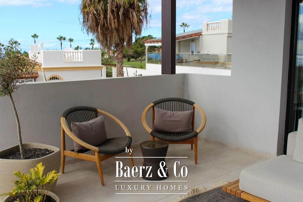 Exclusive 2-bedroom villa in a 5* complex Costa Adeje image