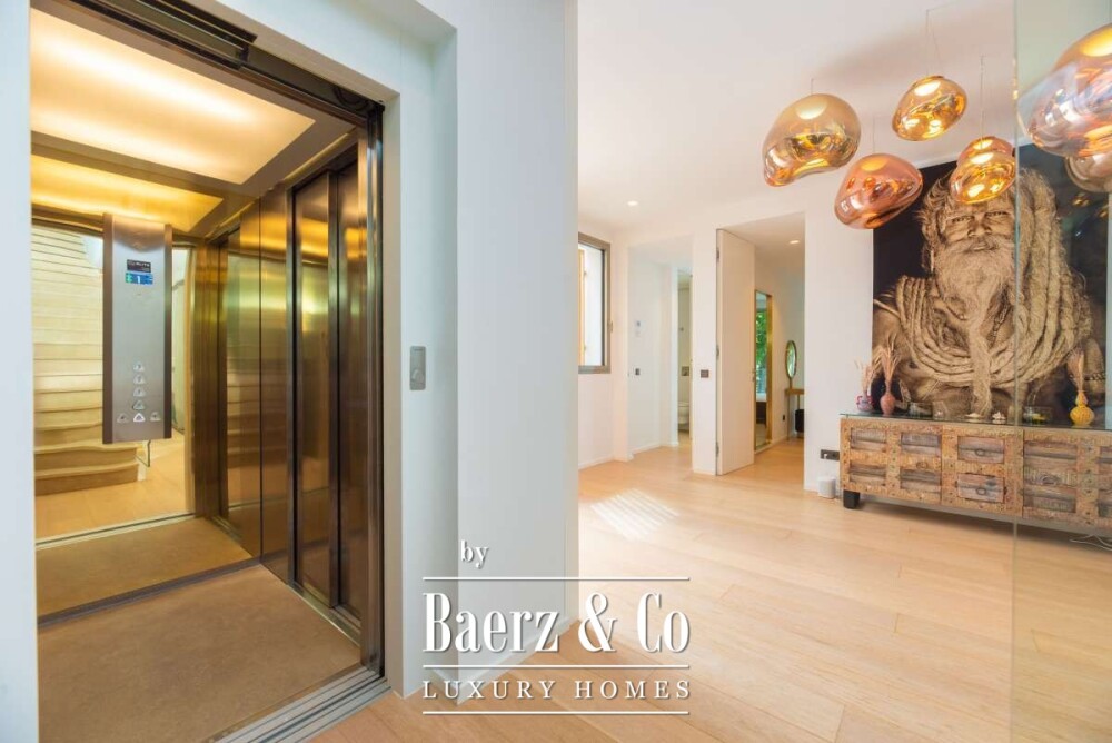 Beautiful luxury home in Cap Martinet, Cap Martinet image
