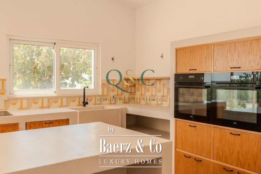 Beautiful luxury home in Santa Bárbara de Nexe, Quinta das Raposeiras image