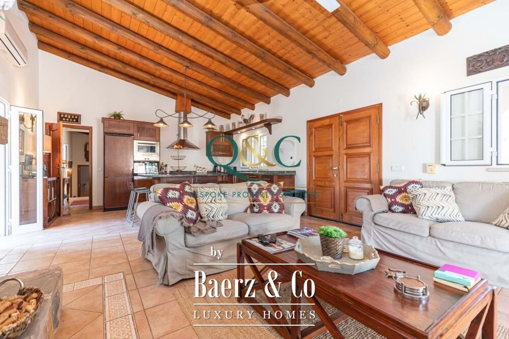 Beautiful luxury home in Salir, Countryside image