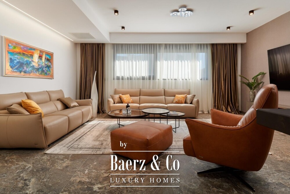 Split, Podstrana, modernly furnished villa in a gated community image