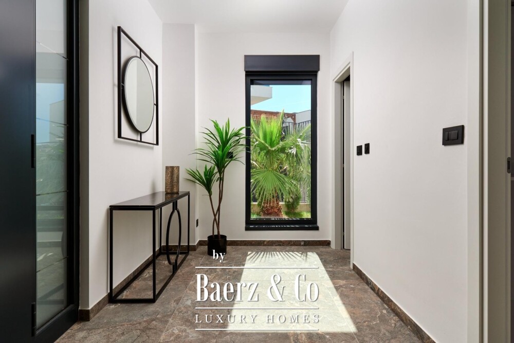 Split, Podstrana, modernly furnished villa in a gated community image