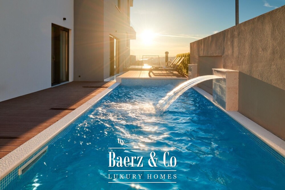 Split, Podstrana, modernly furnished villa in a gated community image