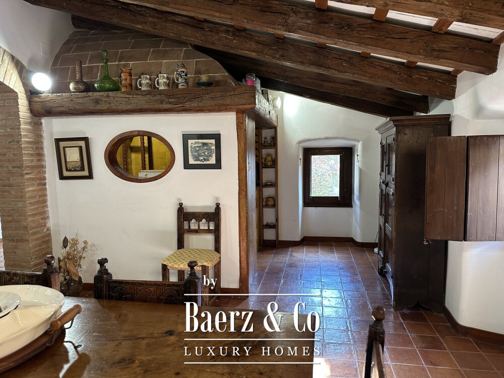 Stone House in Monells image
