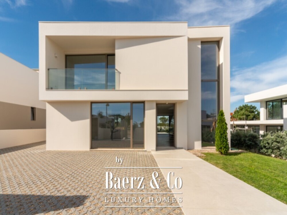 Brand-New Contemporary Villa in São João das Lampas, Close to the Beach image