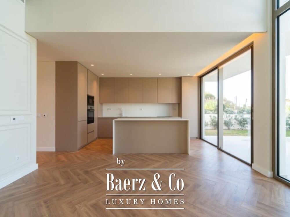 Brand-New Contemporary Villa in São João das Lampas, Close to the Beach image