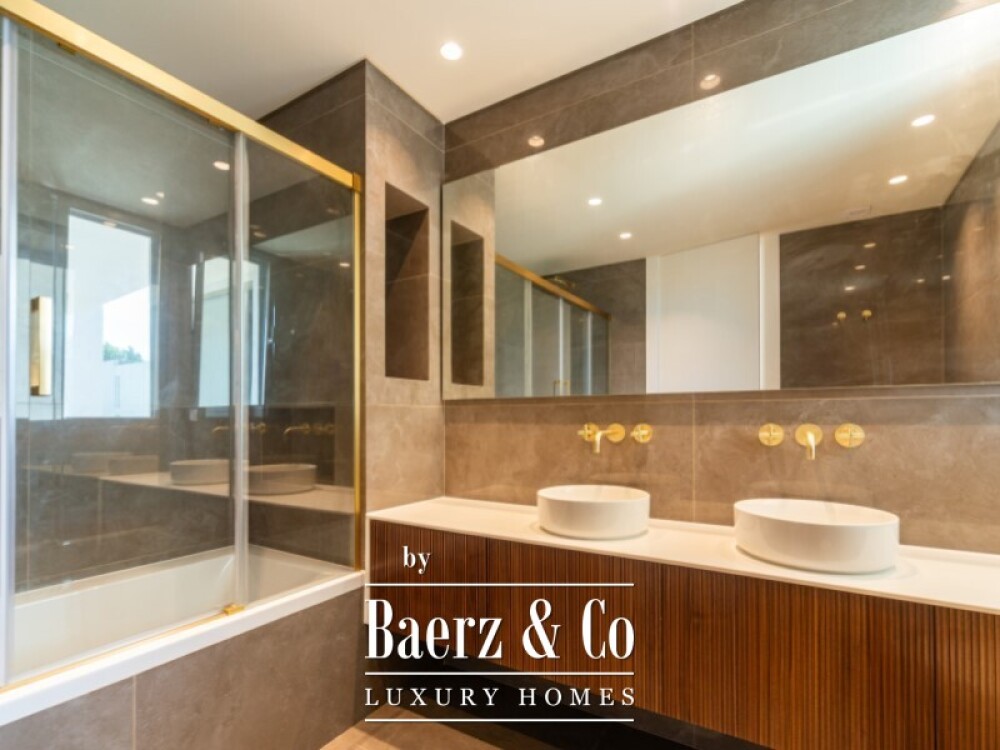 Brand-New Contemporary Villa in São João das Lampas, Close to the Beach image