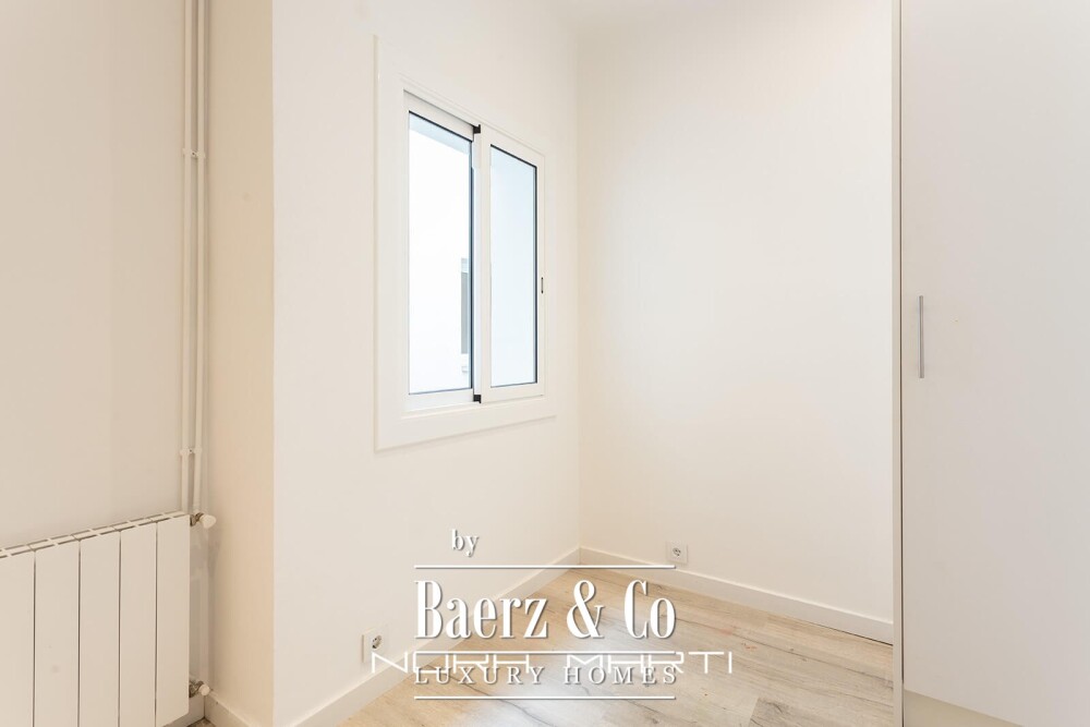 Apartment for sale in Les Corts image
