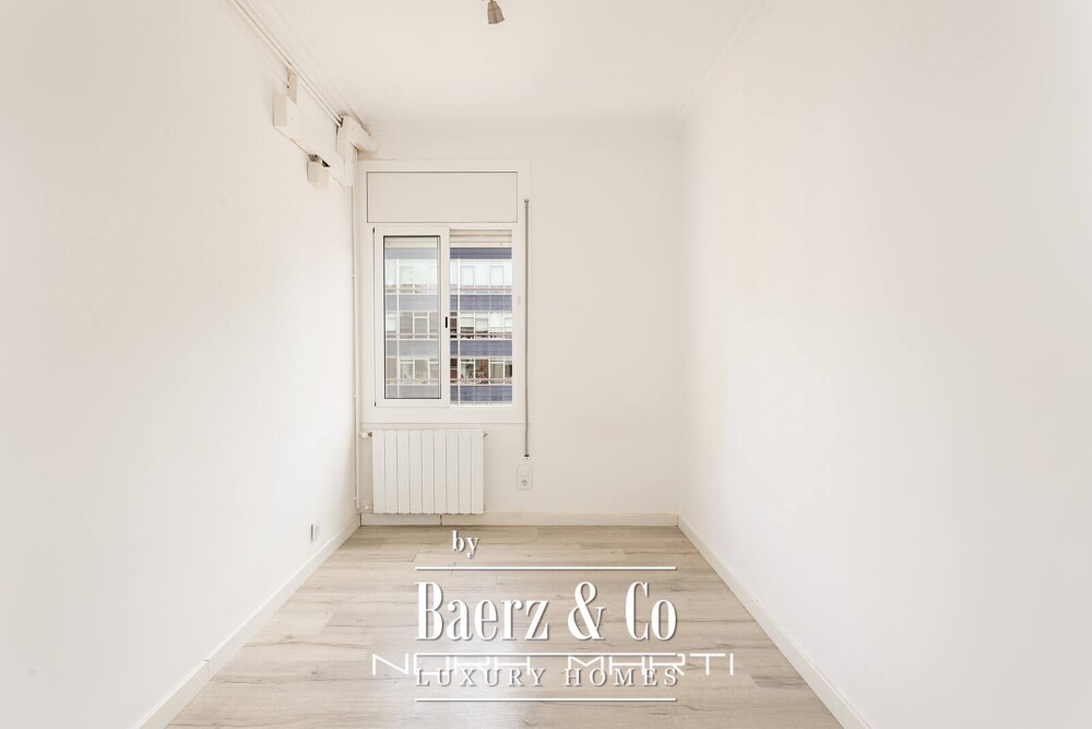 Apartment for sale in Les Corts image