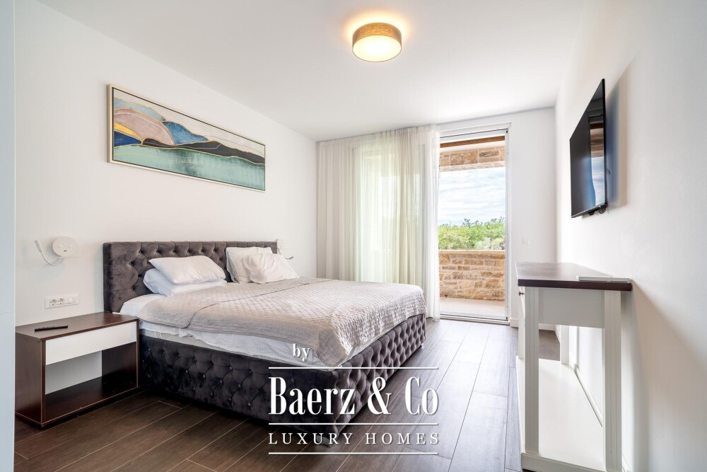 Zadar, Žerava - Luxury Stone Villa of Approx. 360 m², 5 En-Suite Bedrooms, Heated Infinity Pool image
