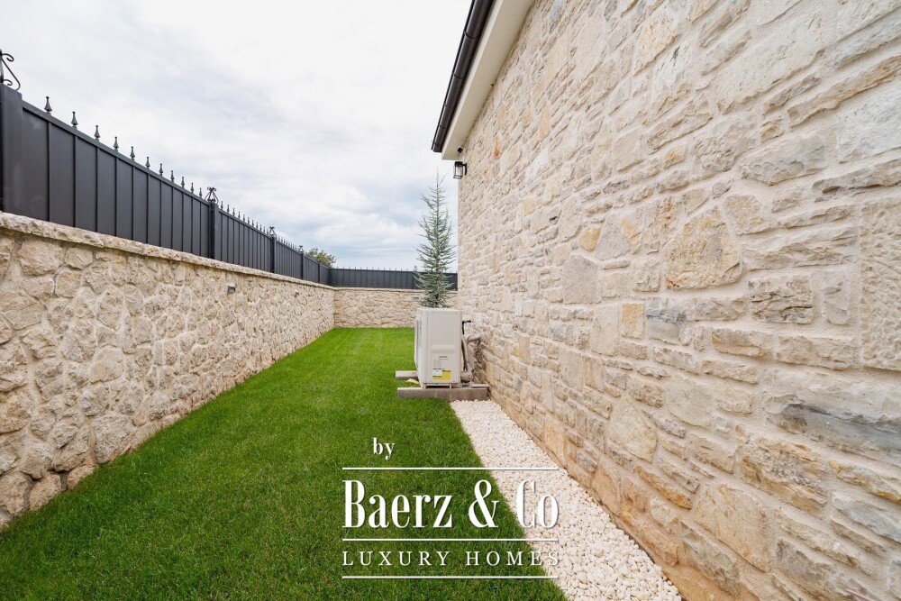 Zadar, Žerava - Luxury Stone Villa of Approx. 360 m², 5 En-Suite Bedrooms, Heated Infinity Pool image