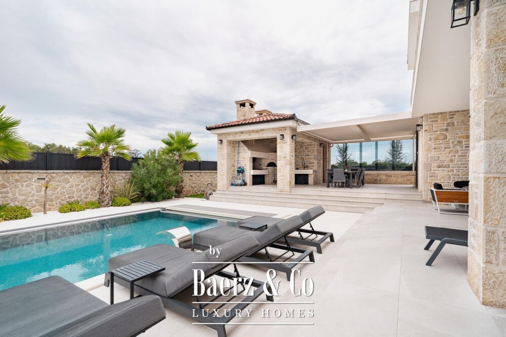Zadar, Žerava - Luxury Stone Villa of Approx. 360 m², 5 En-Suite Bedrooms, Heated Infinity Pool image