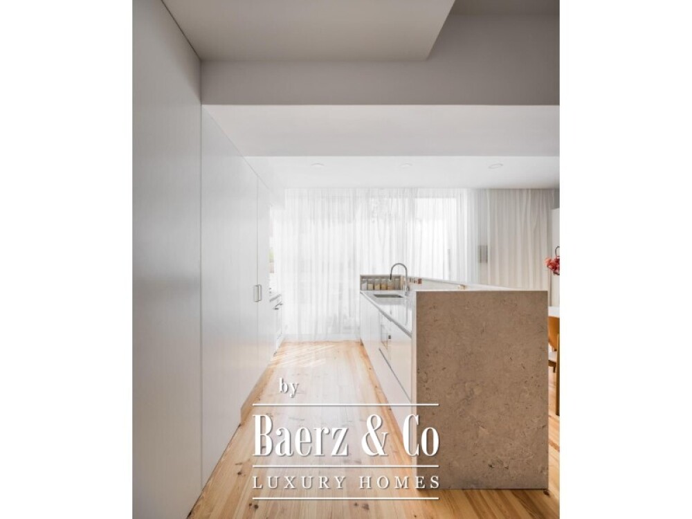 3-Bedroom plus study apartment , with Private Outdoor Space, in Campo Pequeno image
