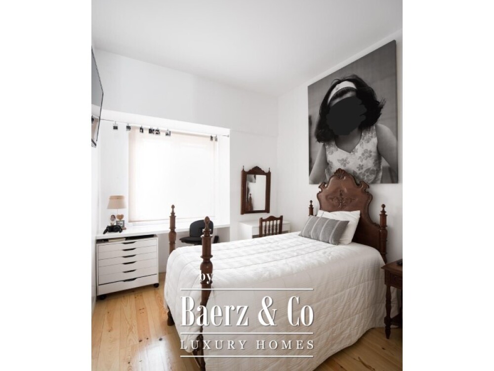 3-Bedroom plus study apartment , with Private Outdoor Space, in Campo Pequeno image