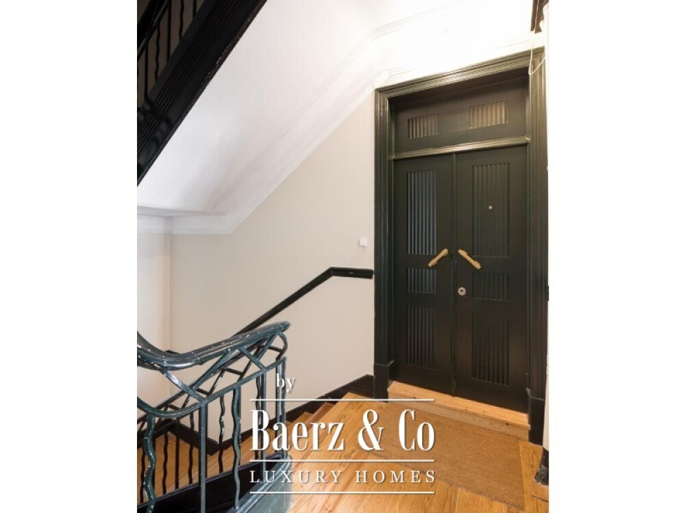 3-Bedroom plus study apartment , with Private Outdoor Space, in Campo Pequeno image