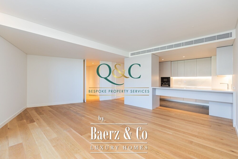 Beautiful luxury home in Quarteira, Centro image