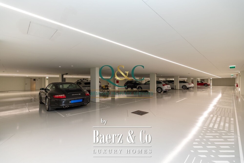 Beautiful luxury home in Quarteira, Centro image