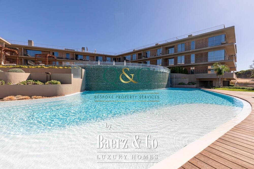 Beautiful luxury home in Quarteira, Centro image