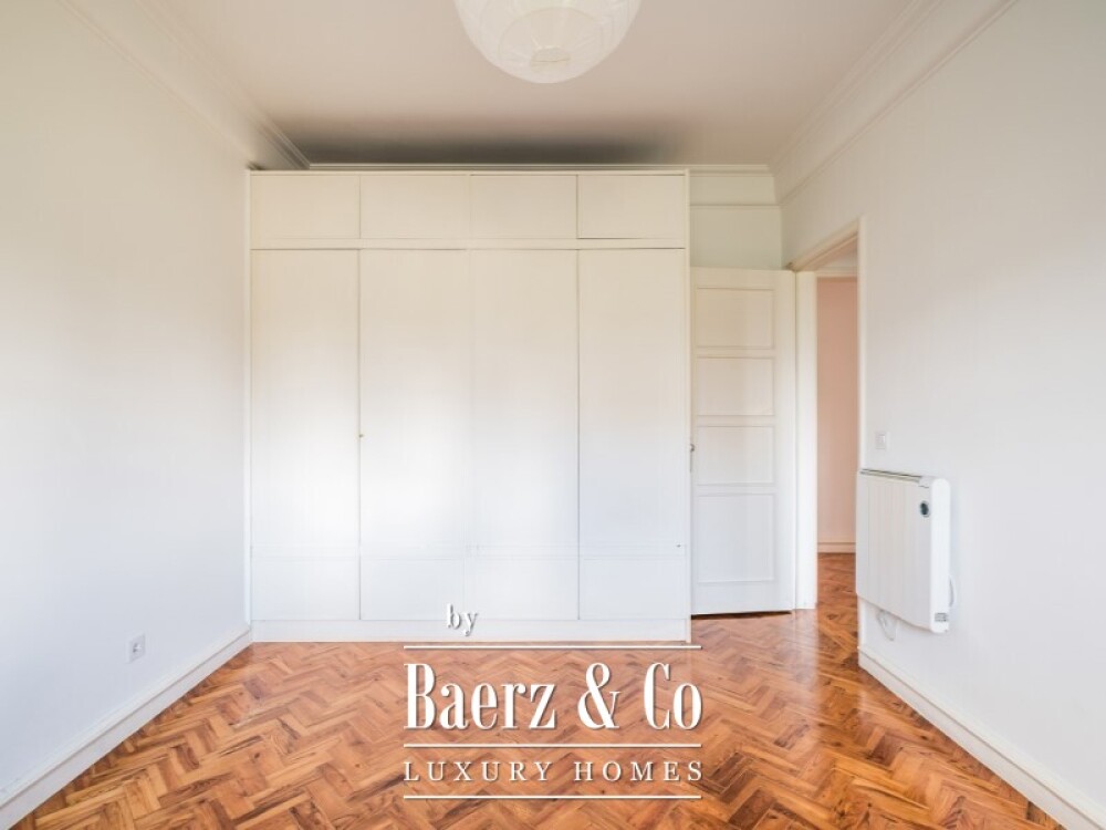 3 bedroom flat, with natural light and unobstructed views in Amoreiras image
